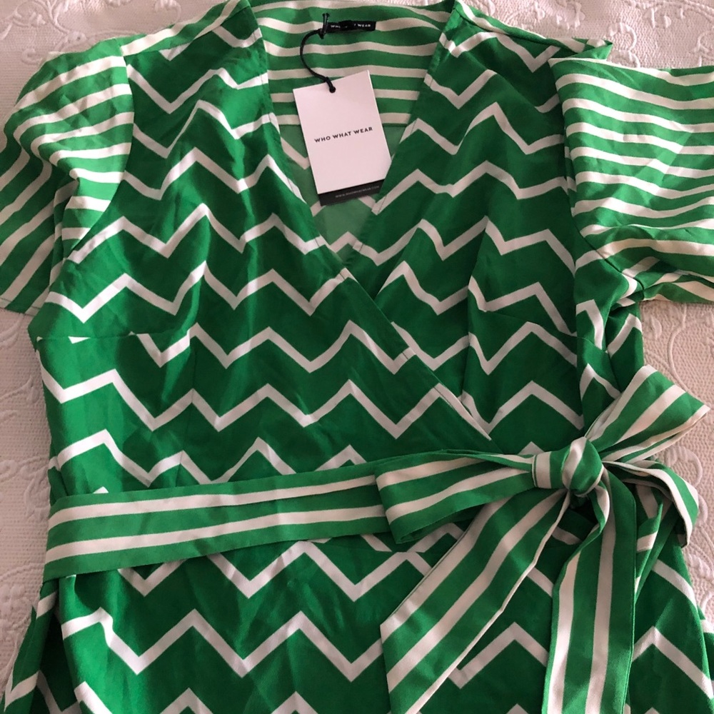 Chevron print wrap dress